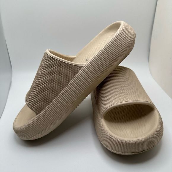 CUSHIONAIRE Women's cloud recovery slide sandals with +Comfort 6 KHAKI - Picture 7 of 7